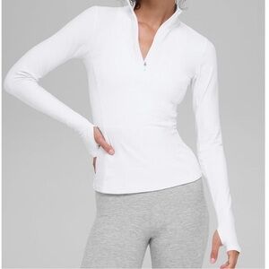 ALO Yoga Women’s White Quarter-Zip Long Sleeve Top